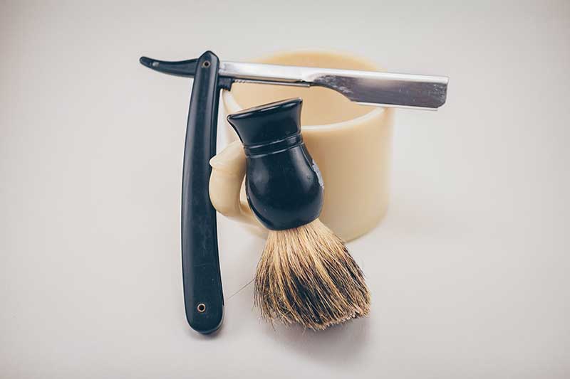 shavette and shaving brush