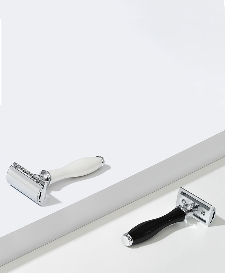 Two safety razors from Vali. White and black.